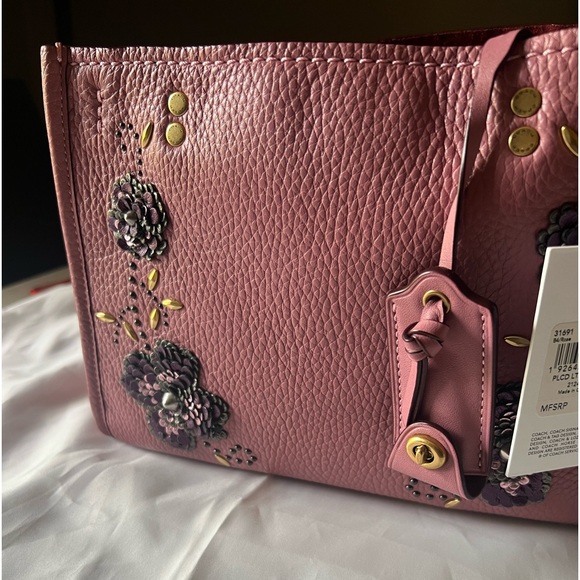 🌸Coach Sequin Primson Tea Rose Rogue 25 Set-HTF AND RARE - Picture 2 of 16